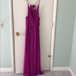 Gianni Bini super cute low cut dress